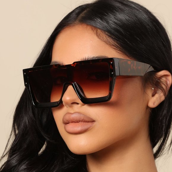 Making A Move Sunglasses - Picture 4 of 4